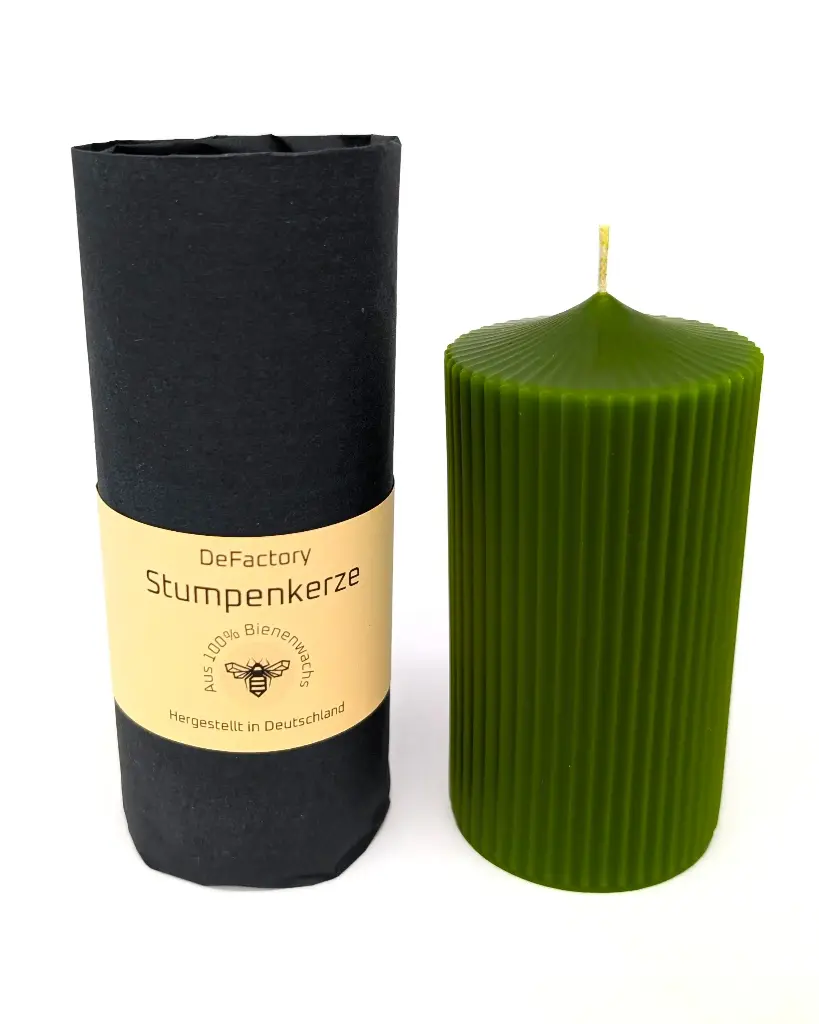Stumpenkerze 100% Bienenwachs gefärbt 120mmx55mm grün rillen (1)