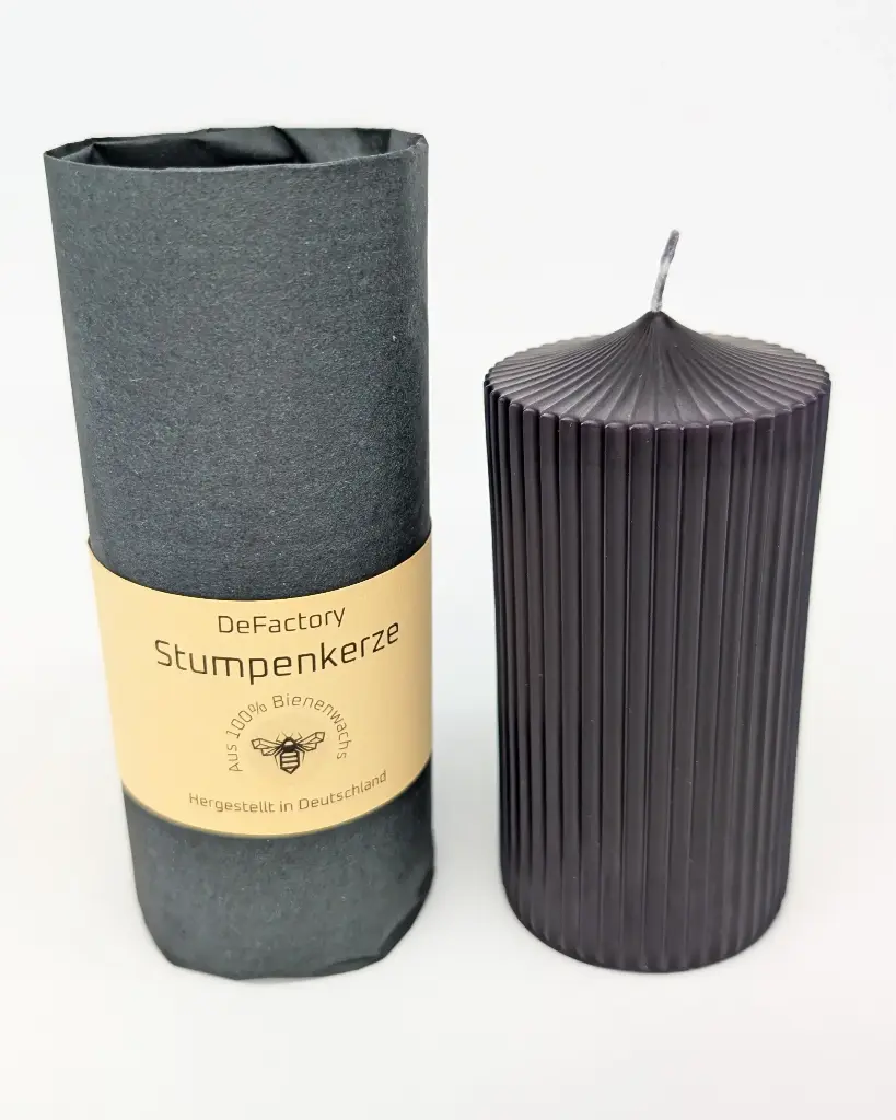 Stumpenkerze 100% Bienenwachs gefärbt 120mmx55mm schwarz rillen   (1)